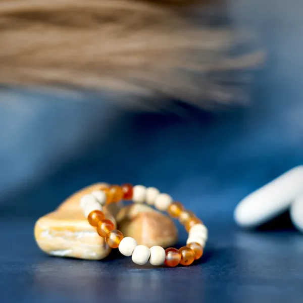 Yellow_And_White_Carnelian_Tulsi_Bracelet_For_Unisex