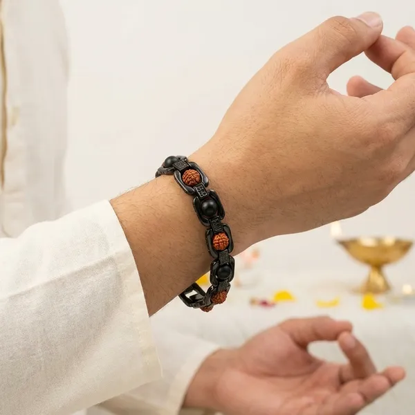 Metal_Rudraksha_And_Karungali_Bracelet_Black