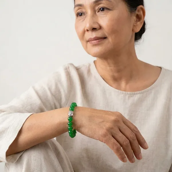 Green_Jade_Bracelet_With_Buddha
