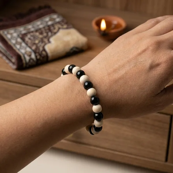 Black_Agate_With_Tulsi_Bracelet