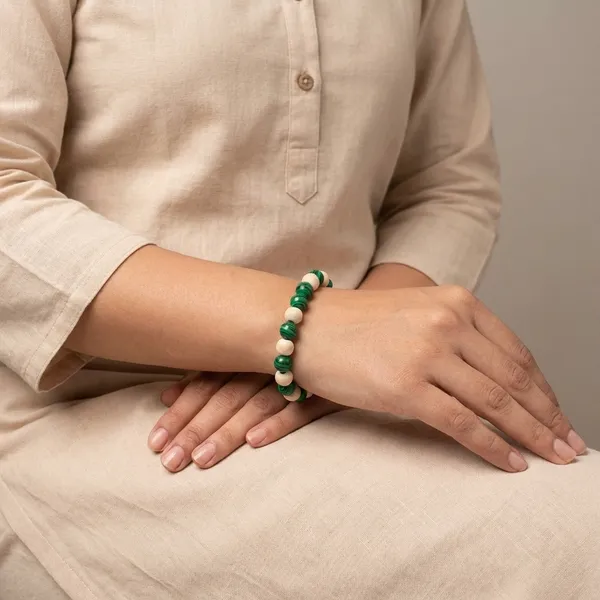 Green_And_White_Malachite_With_Tulsi_Bracelet_For_Leo_Zodiac