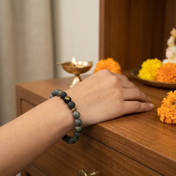 Raw_Pyrite_Bracelet_With_Ganesh_Bead