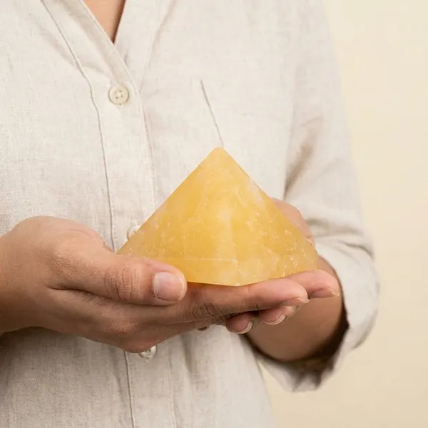 Yellow_100_Pure_Yellow_Jasper_Pyramid_For_Home_And_Office