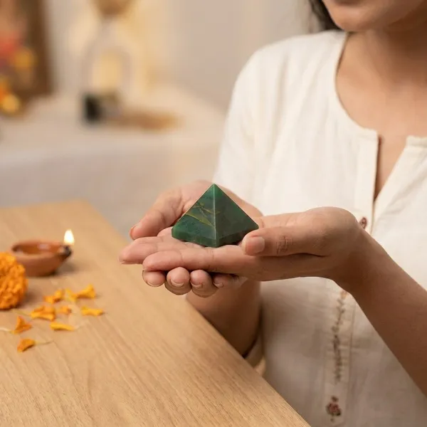 Green_100_Pure_Amazonite_Pyramid_For_Unisex