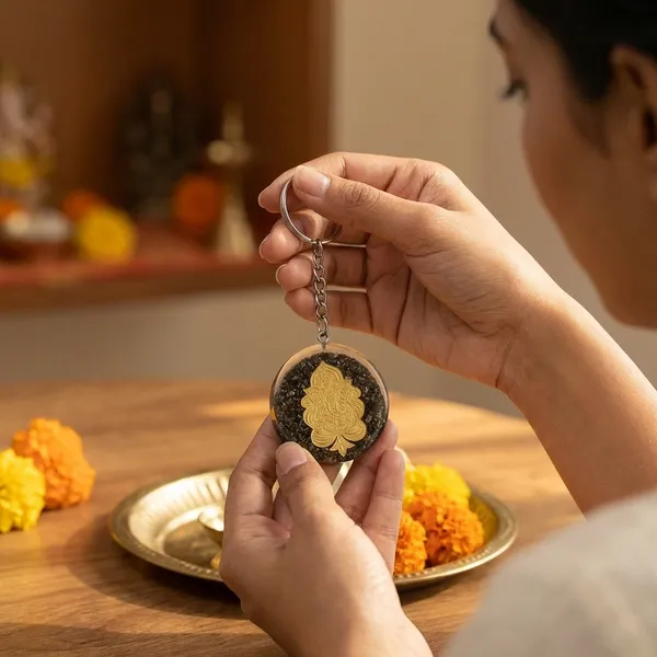 Grey_And_Golden_Ganesh_Ji_Pyrite_Keychain_For_Unisex