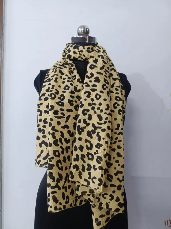Premium_Cotton_Stole_for_Women
