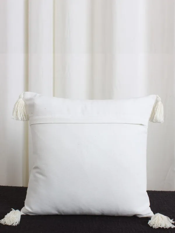 White_&_Green_Cotton_Premium_Cushion_Cover_For_Living_Room