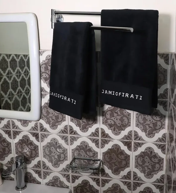 Black_Cotton_Premium_Towel_For_Bath