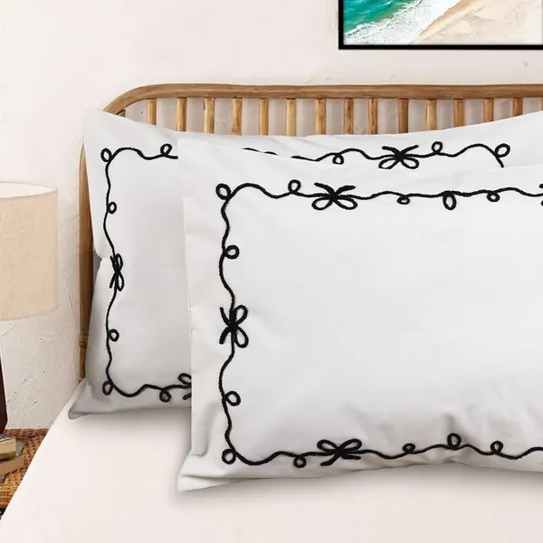 White_Cotton_Premium_Quilt_For_Bed_Room