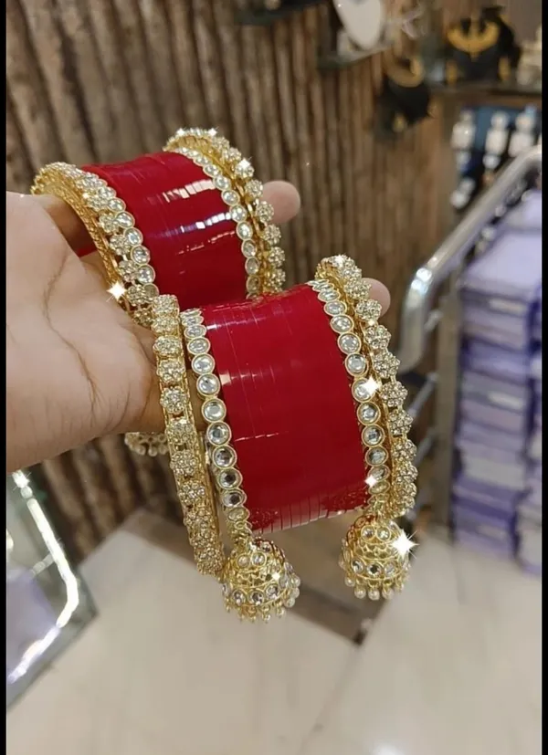 Red_Bridal_Wedding_Short_Chuda_Bangles_For_Women