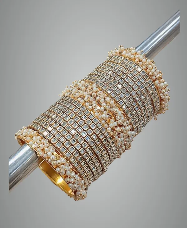 Silver_Pearl_Bangles_Set_With_Kundan_Chudi_For_Women