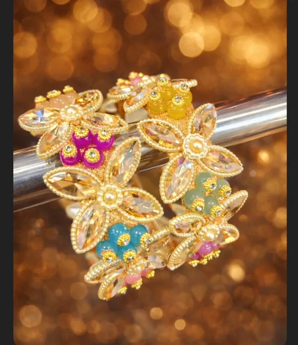 Multicolor_Flower_Metal_Bangles_Pair_For_Women