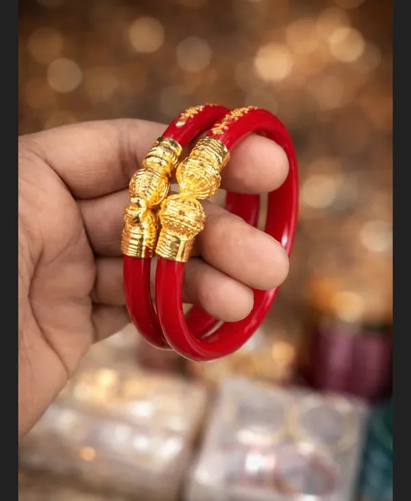 Red_Shakha_Pola_Plane_Bangles_Seep_For_Women