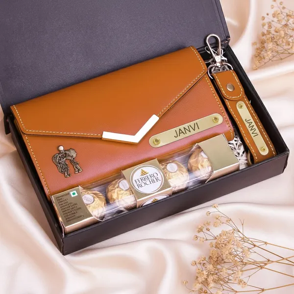 Personalized_Premium_Leather_Clutch_Keychain_&_Chocolate_Gift_Set_For_Women