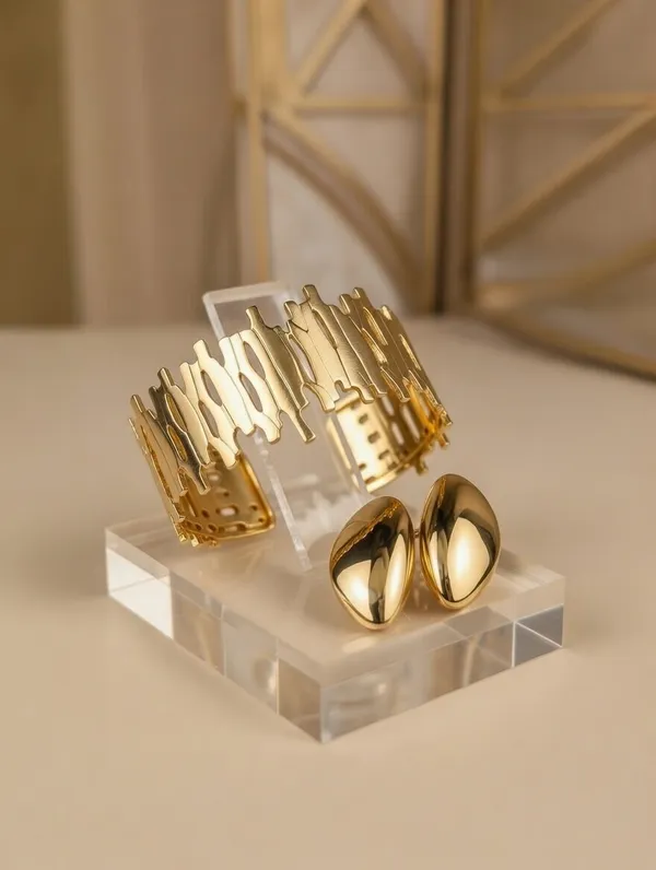 Kalyani_Rings_And_Bangles_Set_Golden_Alloy_With_Plating__(Set_Of_2)