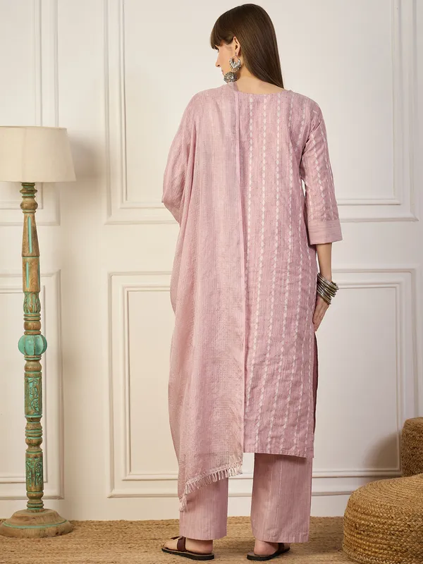 Pink_Jacquard_Kurta_Set_With_Pants_And_Dupatta_Traditional_Ethnic_Wear_For_Women