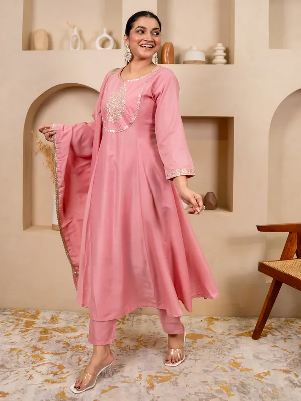Pink_Embellished_Kurta_Set_With_Dupatta_Ethnic_Wear_For_Women