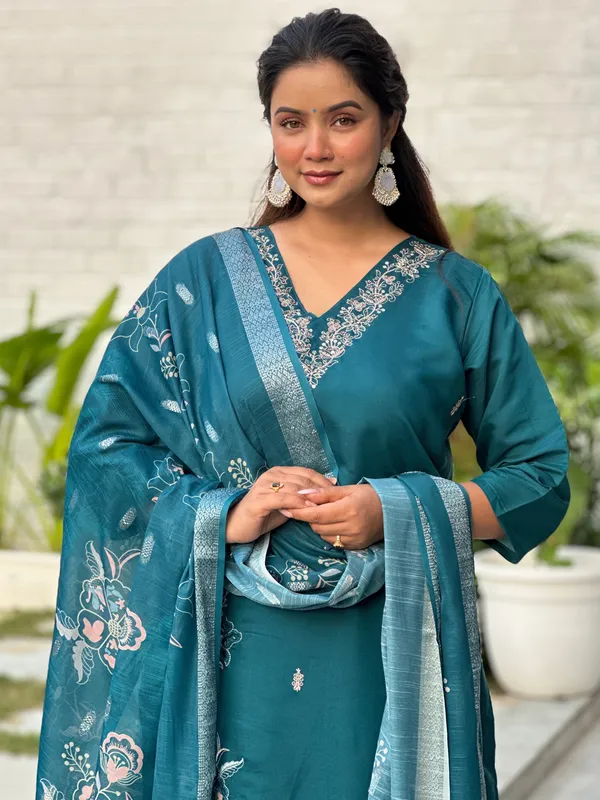 Teal_Blue_Embroidered_Kurta_Set_With_Dupatta_For_Women