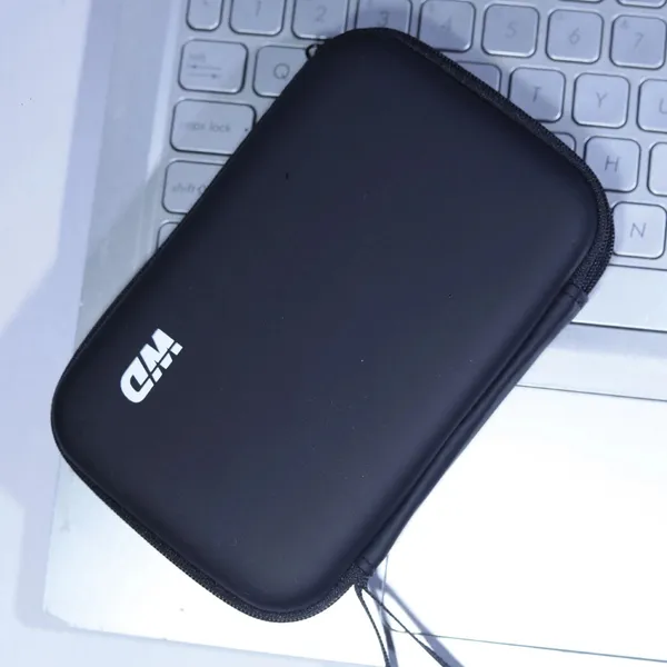 Hard_Disk_Protective_Pouch_-_Shockproof_HDD_Case