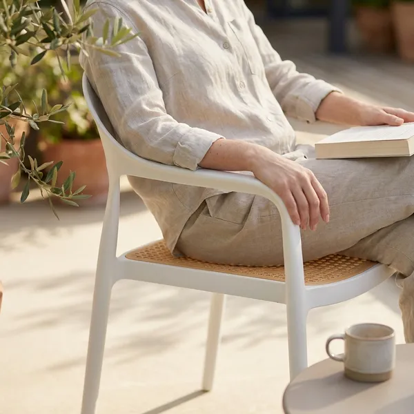 White_Net_Premium_Armrest_Chair_|_62D_X_70W_X_89H_Cm