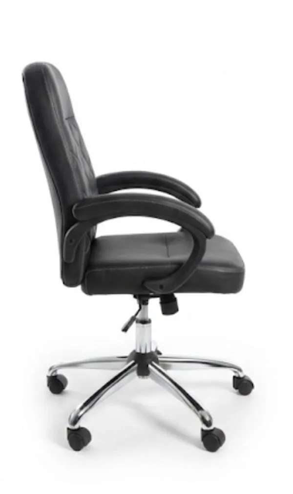 Black_Foam_Armour_And_Leather_Cushion_Revolving_Chair_|_45_X_52_X_40_Cm