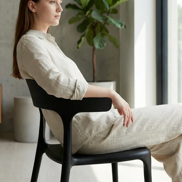 Black_Plastic_Dining_Cafe_Chair_|_40.64_X_43.1_X_81_Cm