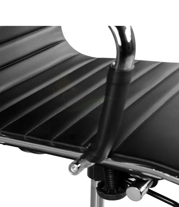 Black_Pu_Sleek_Leather_Executive_Doctor_Staff_Office_Chair_|_60D_X_60W_X_94H_Cm