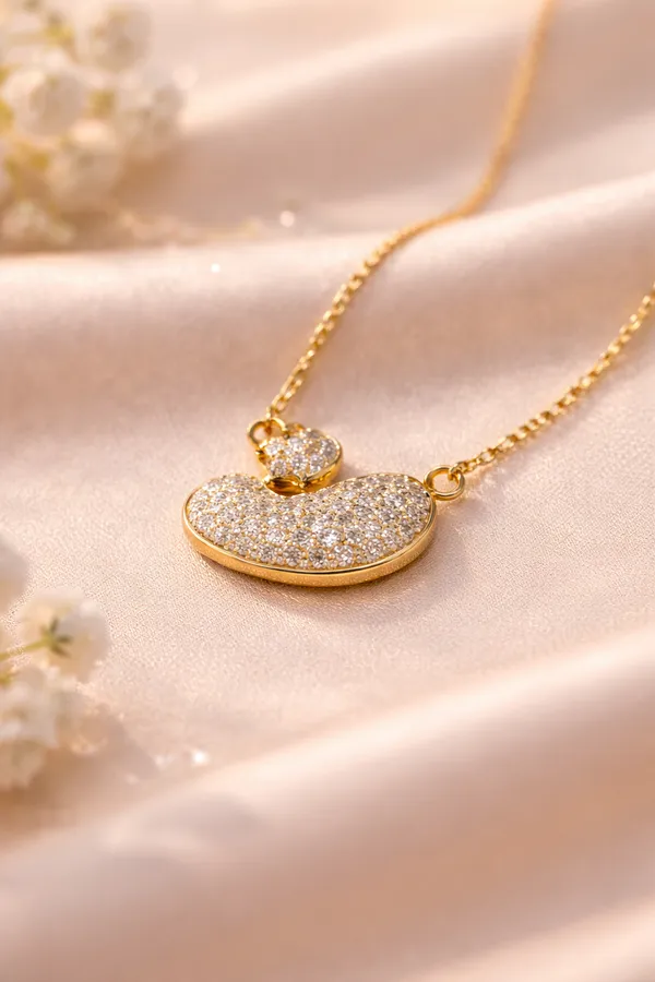 Ilanja_Golden_Silver_Crystal_Swan_Pendant_for_Women