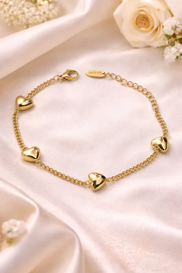 Ilanja_Golden_Multi-Heart_Charm_Bracelet_for_Women