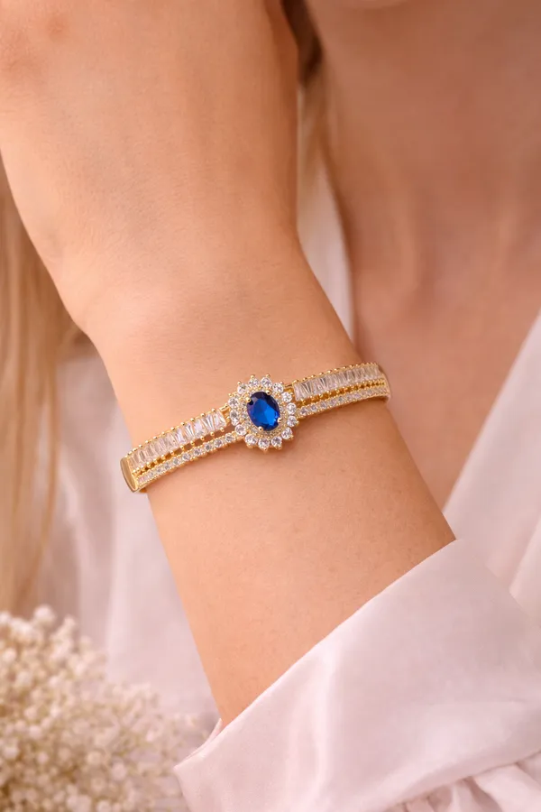 Ilanja_Gold_Royal_Sapphire_Bracelet_for_Women