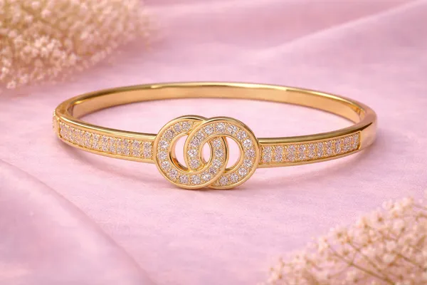 Ilanja_Golden_Eternal_Knot_bracelet_for_Women