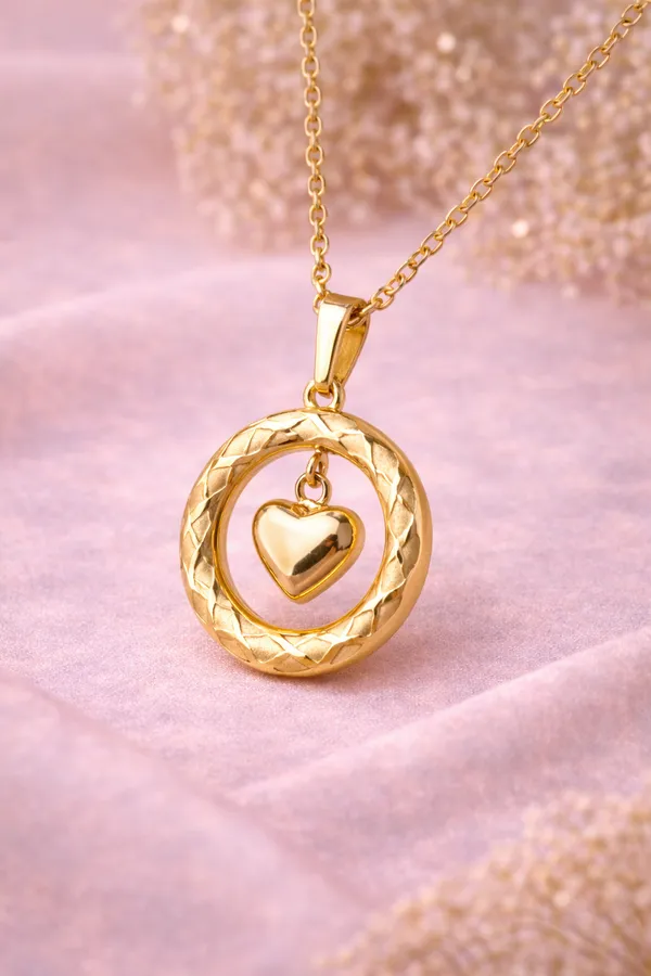 Ilanja_Golden_Eternal_Heart_Pendant_for_Women