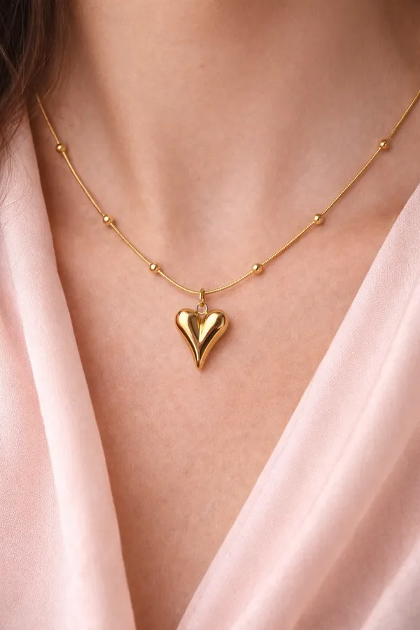 ILANJA_Gold_Tone_Heart_Pendant_for_Women