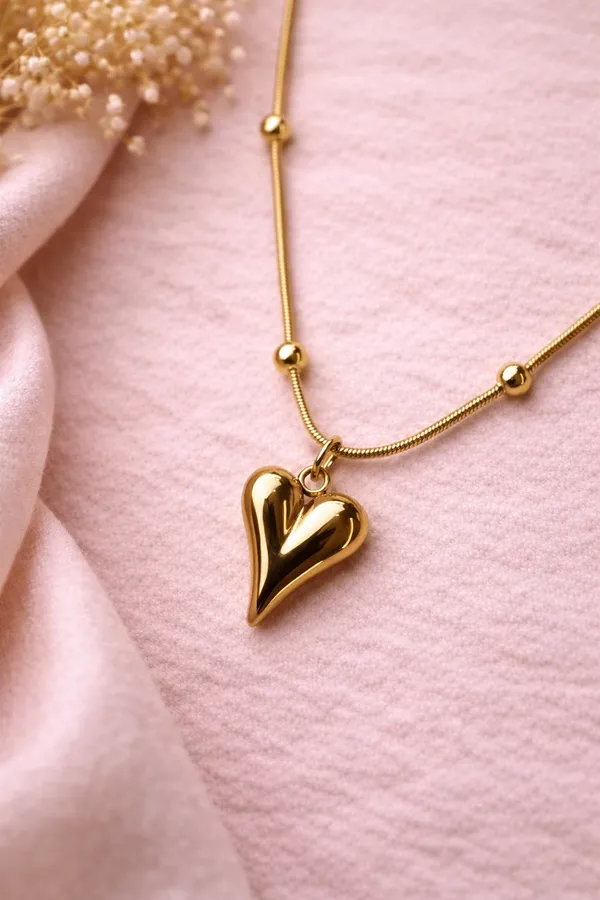 ILANJA_Gold_Tone_Heart_Pendant_for_Women