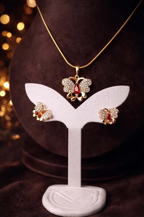 Ilanja_Gold_Ruby_Flutter_Necklace_Set_for_Women
