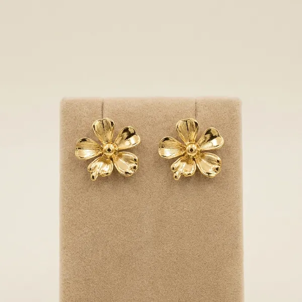 Ilanja_Gold-Tone_Floral_Stud_Earrings_for_Women___18KT_GOLD_PLATED_FINISH|ANTITARNISH_|WATERPROOF|MODERN_STYLE