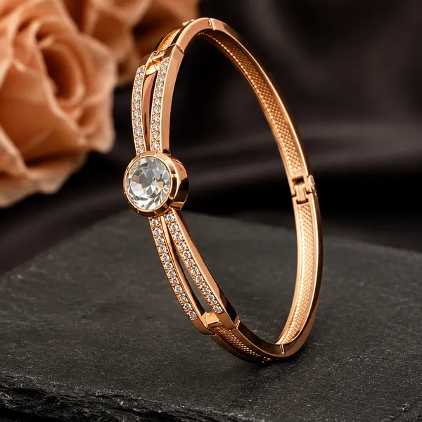 Rivorah_Rose_Gold_Solitaire_Crystal_Bracelet_for_Women
