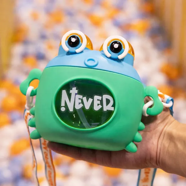 Frog_Bottle_–_Green