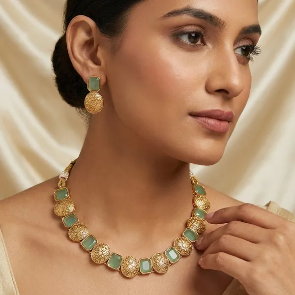 Gold_Base_Material_Alloy_Hasdi_Necklace_Set_For_Women
