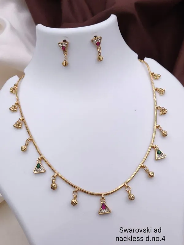 Gold_Base_Material_Alloy_Ad_Necklace_Set_For_Women