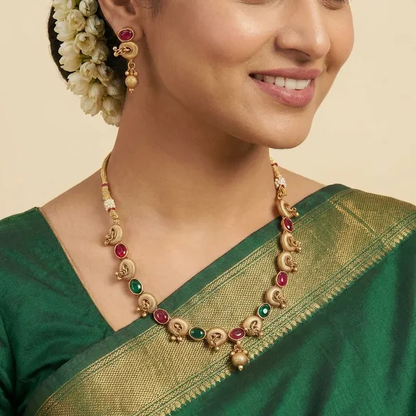 Gold_Base_Material_Alloy_Hasdi_Necklace_Set_For_Women