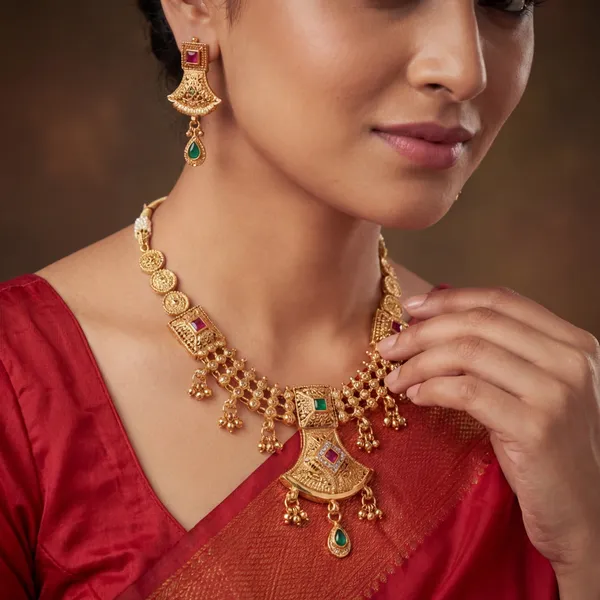 Gold_Base_Material_Alloy_Hasli_Necklace_Set_For_Women