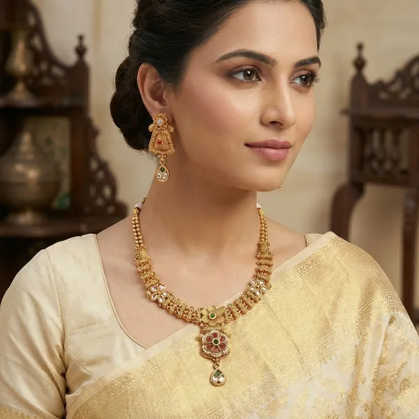 Gold_Base_Material_Alloy_Kundan_Meenakari_Set_For_Women