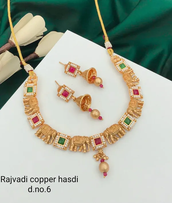 Gold_Base_Material_Alloy_Theme_Hasdi_Set_For_Women