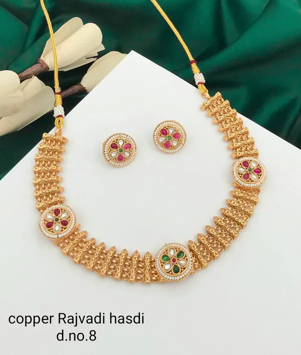 Gold_Base_Material_Alloy_Hasdi_Necklace_Set_For_Women