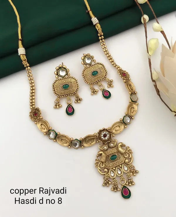 Gold_Base_Material_Alloy_Ethnic_Hasdi_Set_For_Women