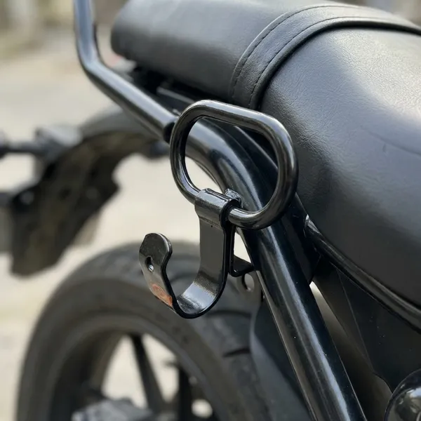 Black_Pillion_Holder_Hook