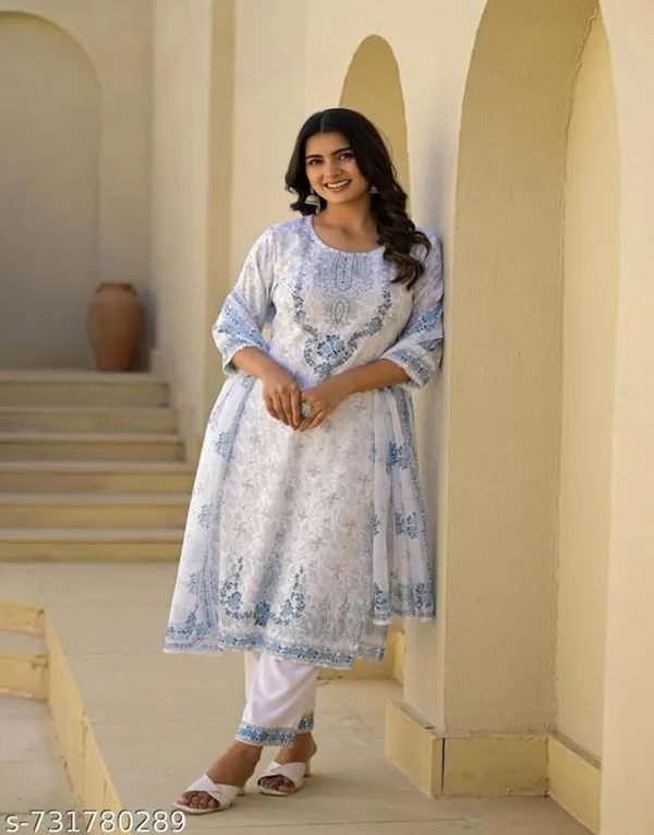 White_Silk_Blend_Kurta_Pant_Dupatta_Set_For_Women