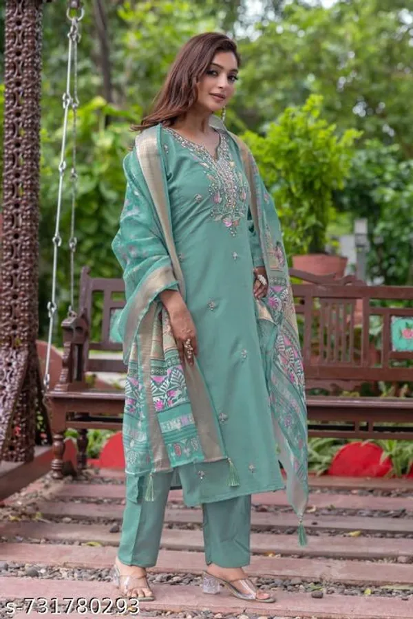 Green_Rayon_Kurta_Pant_Dupatta_Set_For_Women
