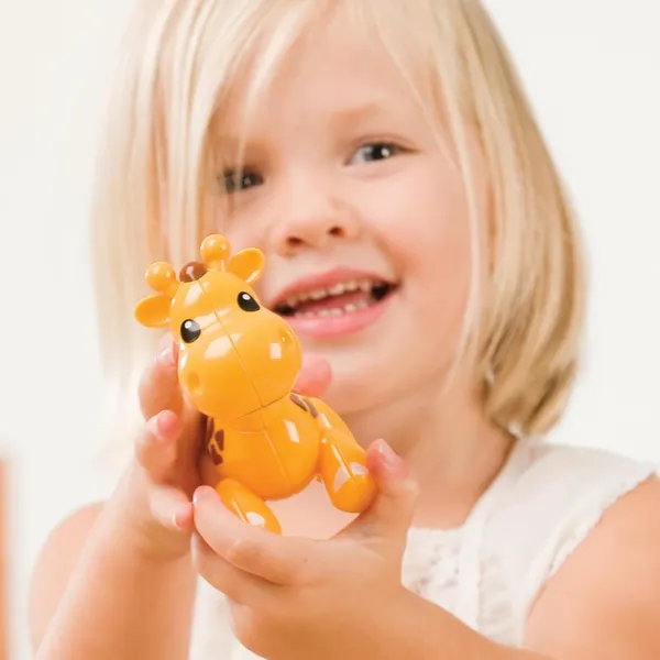 Yellow_Giraffe_Toy_For_Kids
